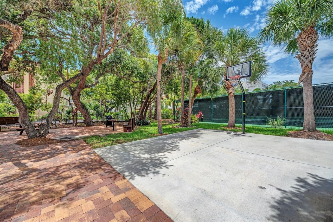 1800 Cove II Place , Unit 213, Sarasota, FL 34242 Photo