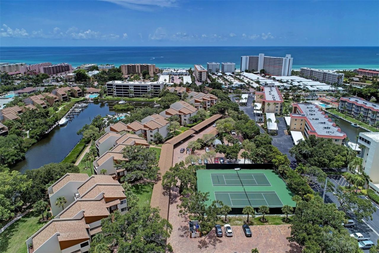 1800 Cove II Place , Unit 213, Sarasota, FL 34242 Photo