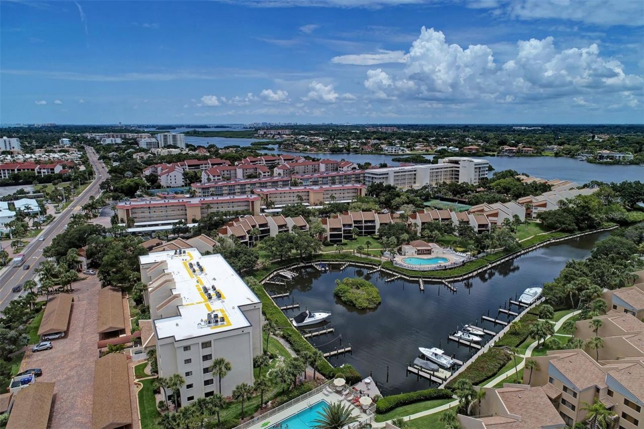 1800 Cove II Place , Unit 213, Sarasota, FL 34242 Photo
