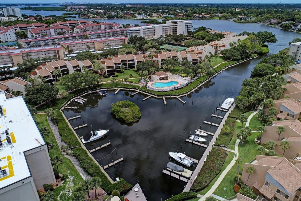 1800 Cove II Place , Unit 213, Sarasota, FL 34242 Photo