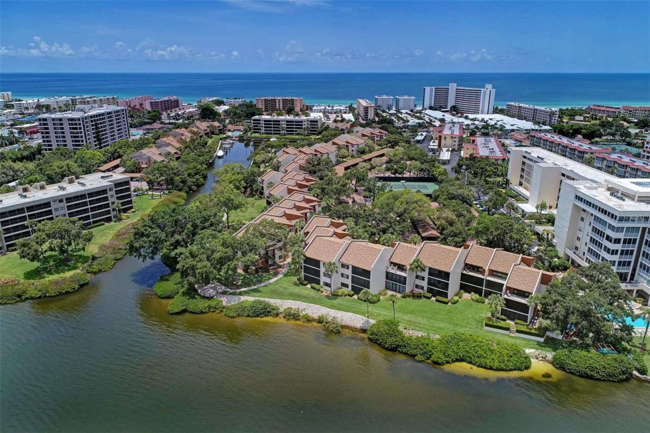 1800 Cove II Place , Unit 213, Sarasota, FL 34242 Photo
