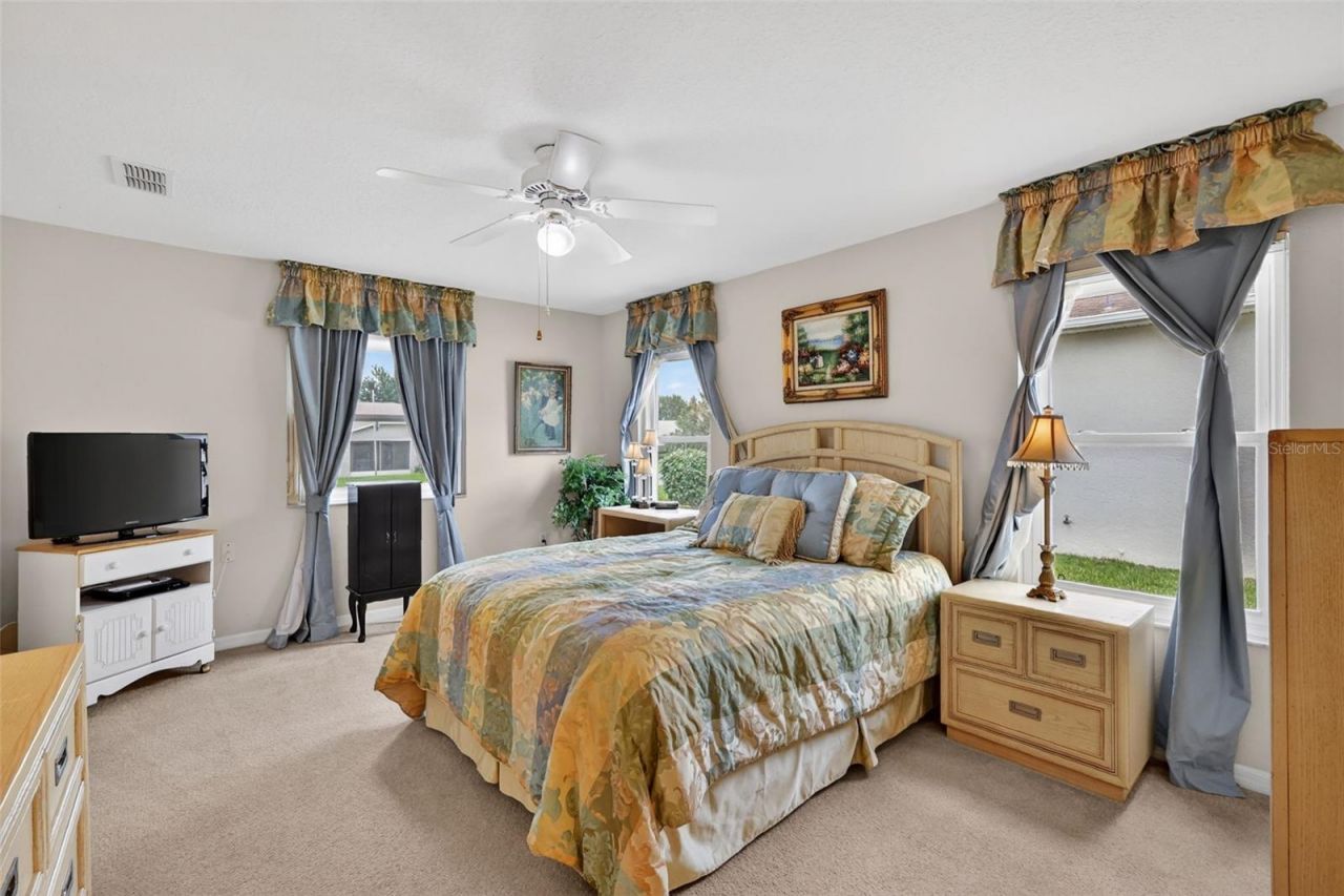 751 Old Oaks Lane , Leesburg, FL 34748 Photo