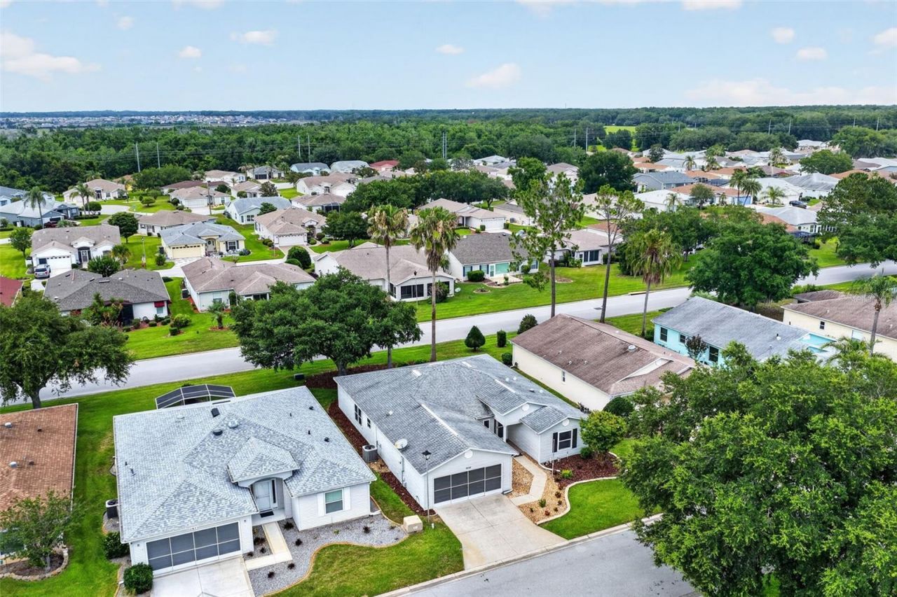 751 Old Oaks Lane , Leesburg, FL 34748 Photo