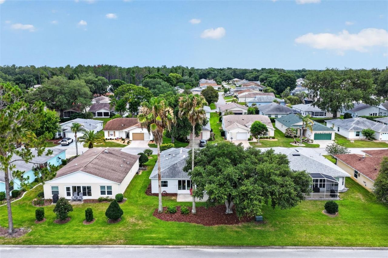 751 Old Oaks Lane , Leesburg, FL 34748 Photo