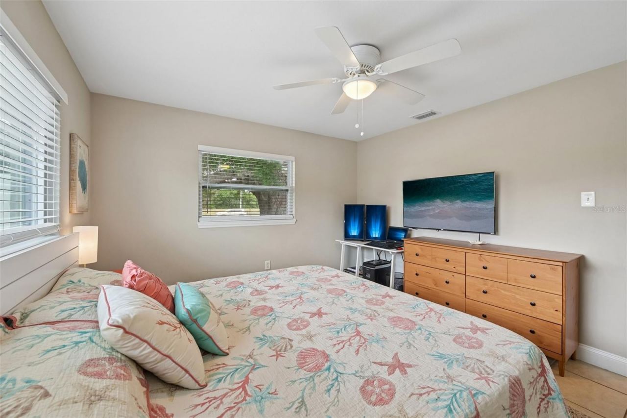 5005 Bee Ridge Road, Sarasota, FL 34233 Photo
