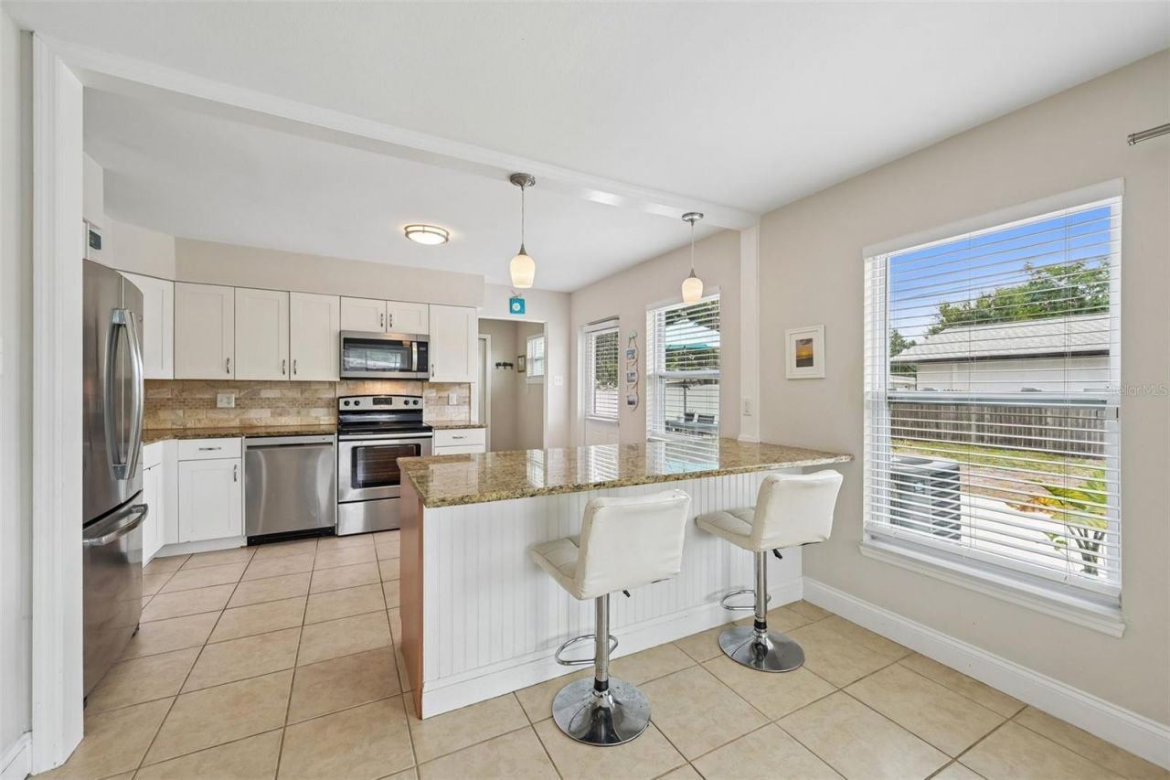 5005 Bee Ridge Road, Sarasota, FL 34233 Photo