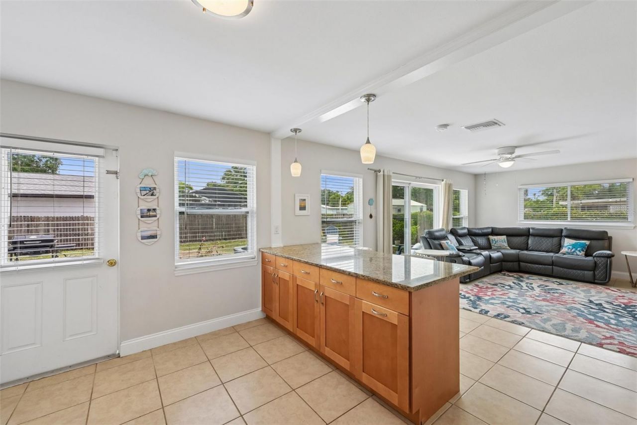5005 Bee Ridge Road, Sarasota, FL 34233 Photo