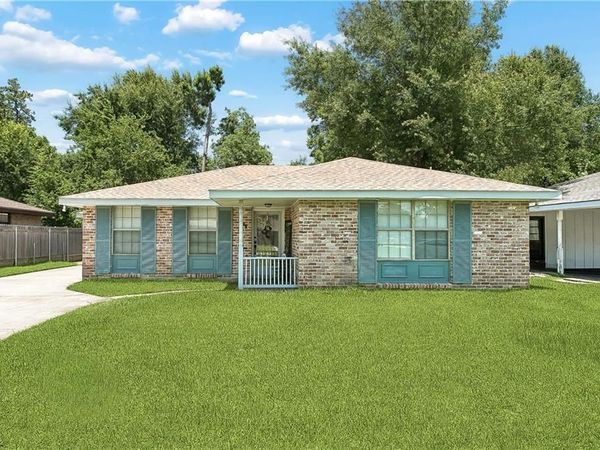 412 MARKHAM Drive , Slidell, LA 70458