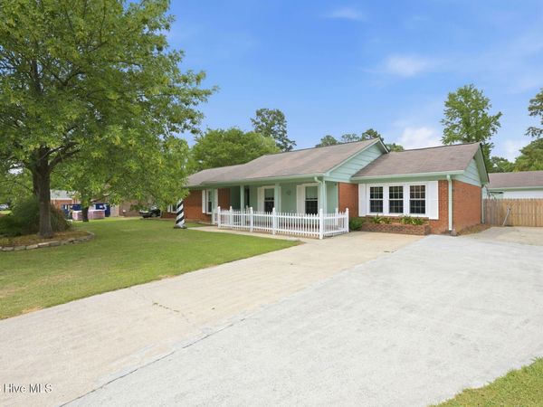 913 Colony Drive , New Bern, NC 28562