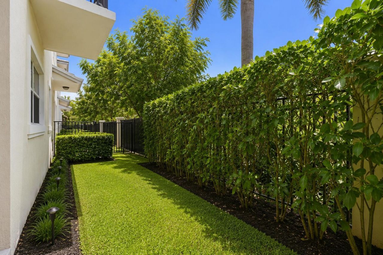 6993 Pines Circle, Coconut Creek, FL 33073 Photo