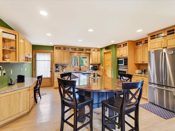 7943 Stagecoach Road, Cross Plains, WI 53528