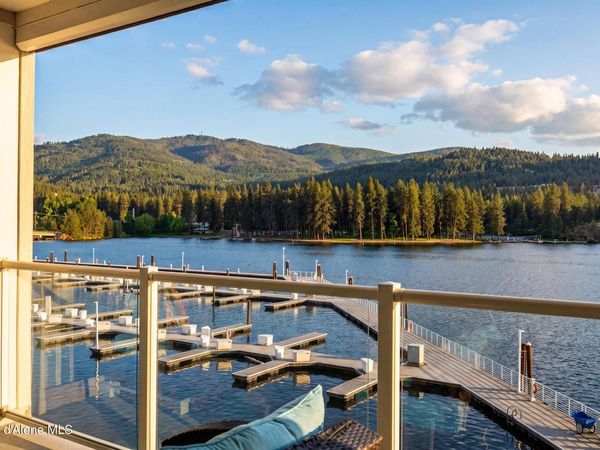 415 W WATERSIDE DR, Unit 301, Post Falls, ID 83854