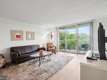 2059 HUNTINGTON AVENUE, Unit 1000, ALEXANDRIA, VA 22303