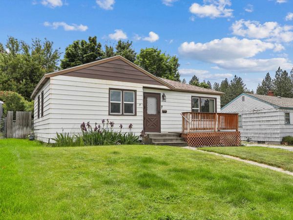 3208 E Congress Ave, Spokane, WA 99223