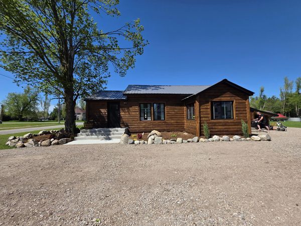 8050 Dudley Street, Vanderbilt, MI 49795