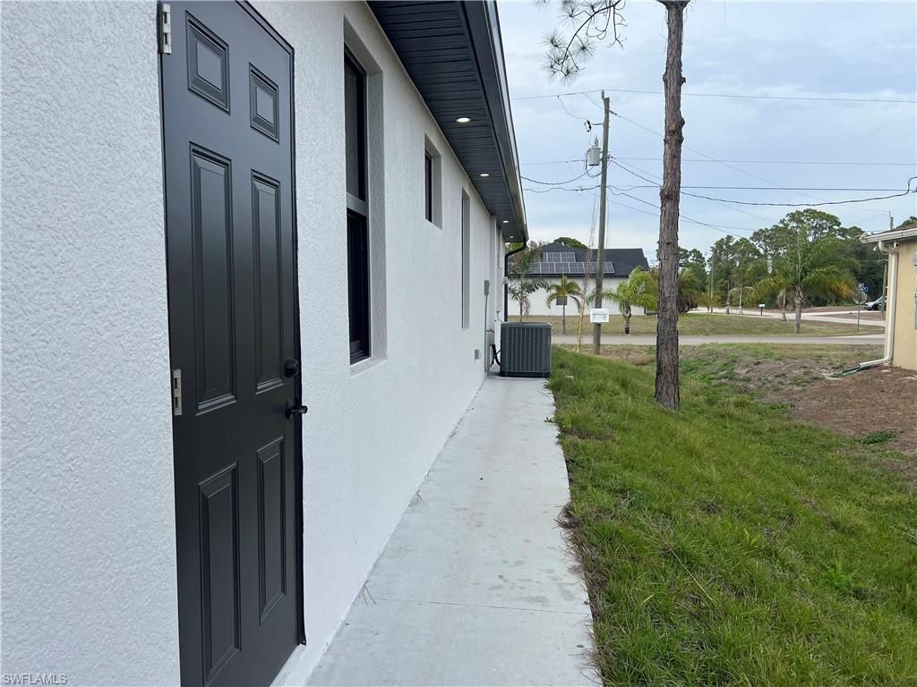 5331 Butte St, Lehigh Acres, FL 33971 Photo