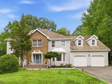 11 Anthony Ave, Edison, NJ 08820