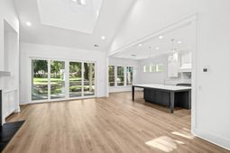 626 S Reeve Road photo 4