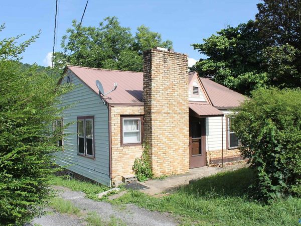 1004 N Houston Street, Scottsboro, AL 35768