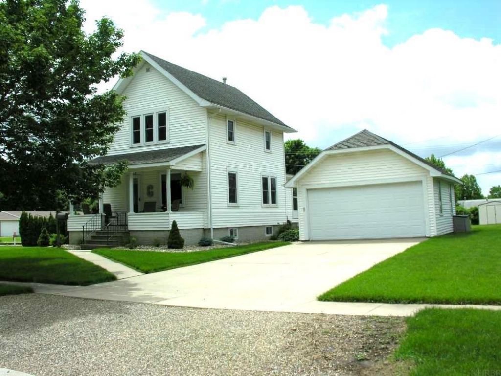 617 S 6th Street, Osage, IA 50461 Main Photo
