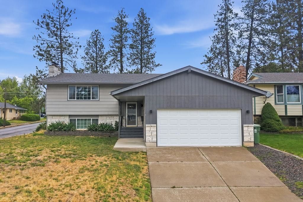 1405 E 35th Ave, Spokane, WA 99203 Main Photo