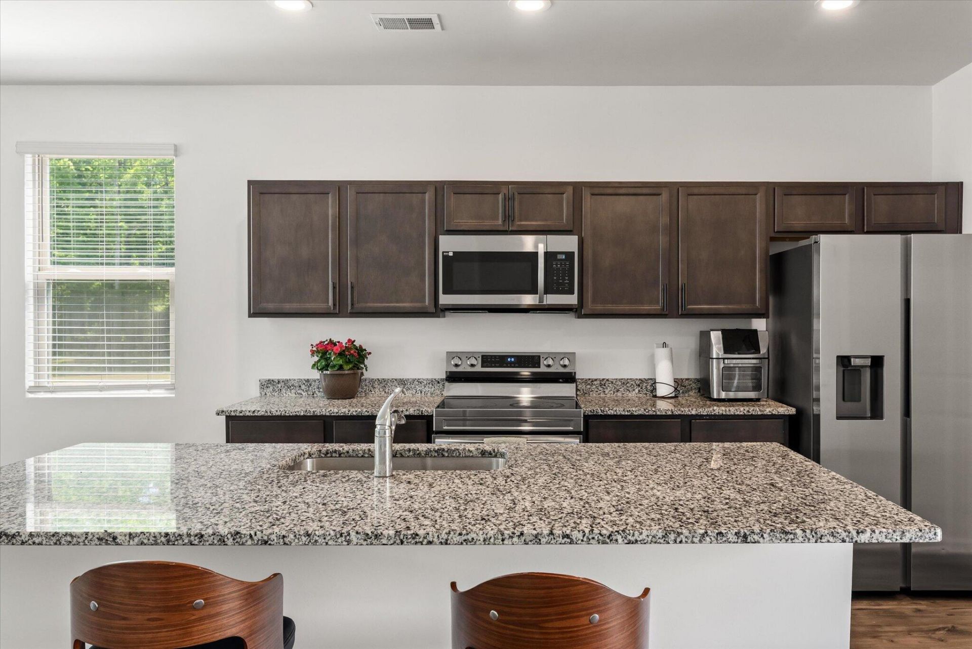 1056 Berry Patch Circle Photo 15