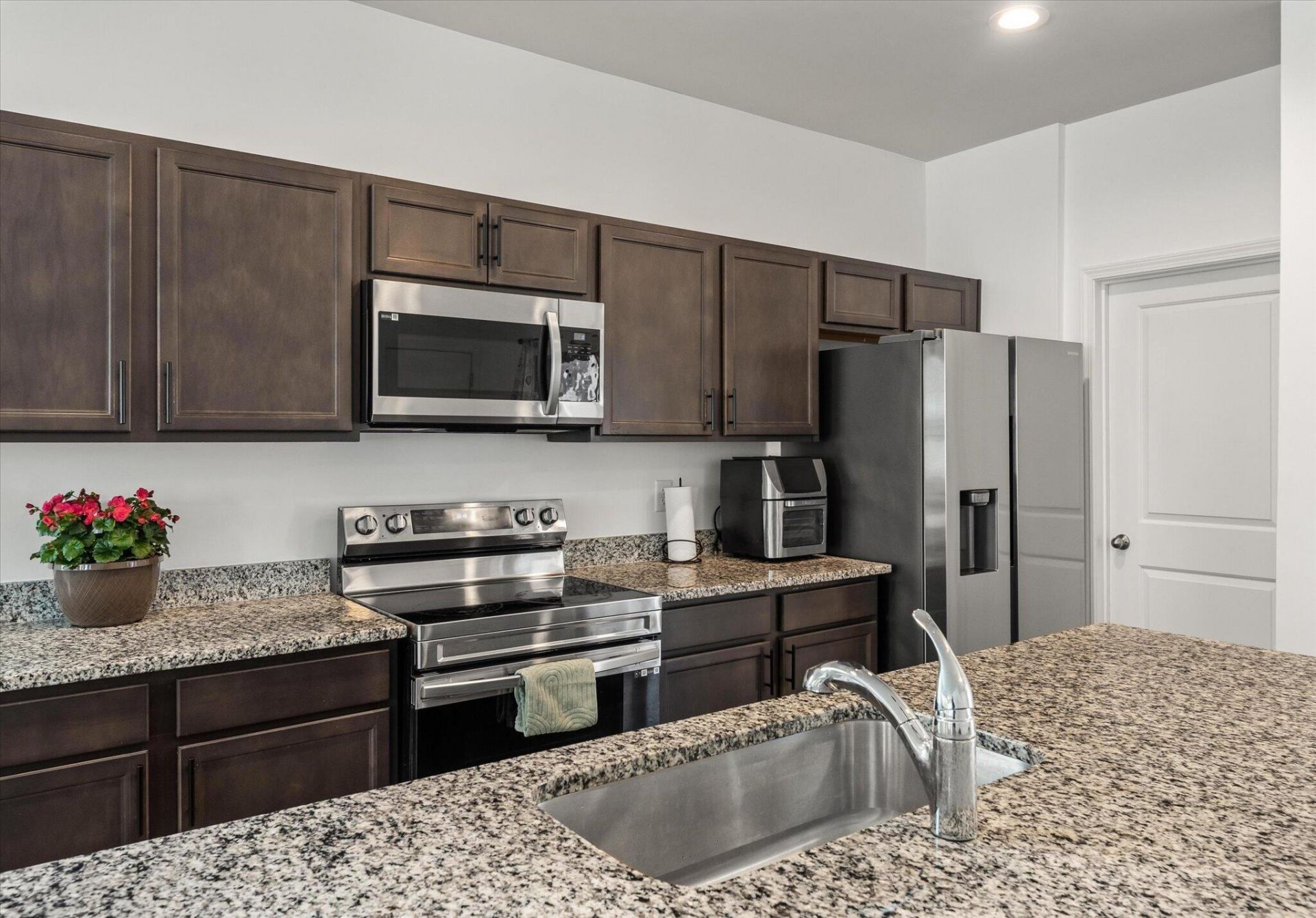 1056 Berry Patch Circle Photo 17