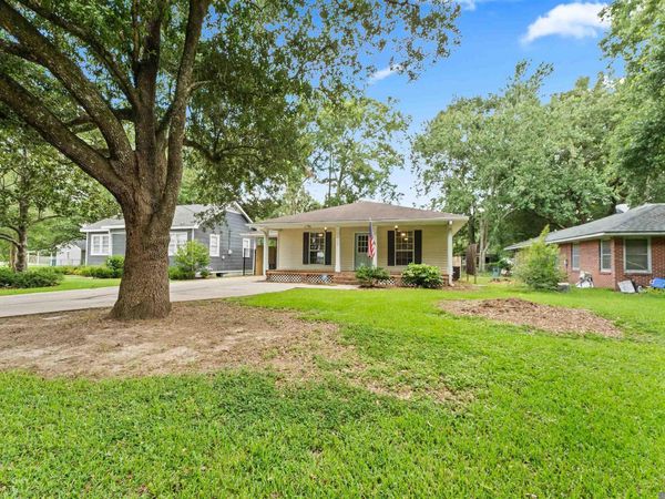4124 Bennett St, Zachary, LA 70791