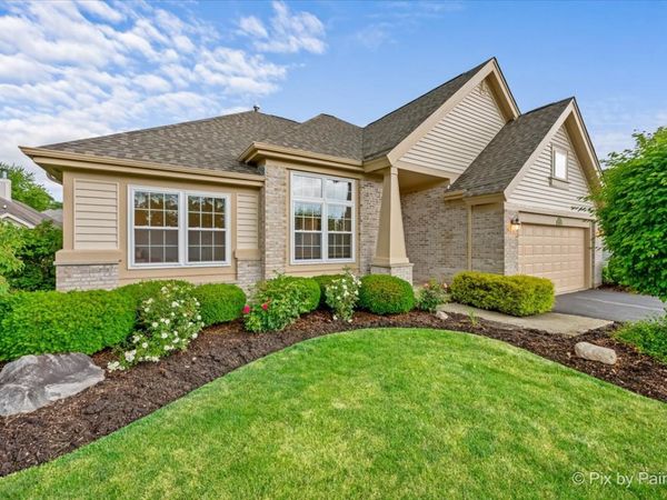 530 Bunker Hill Court, Mundelein, IL 60060