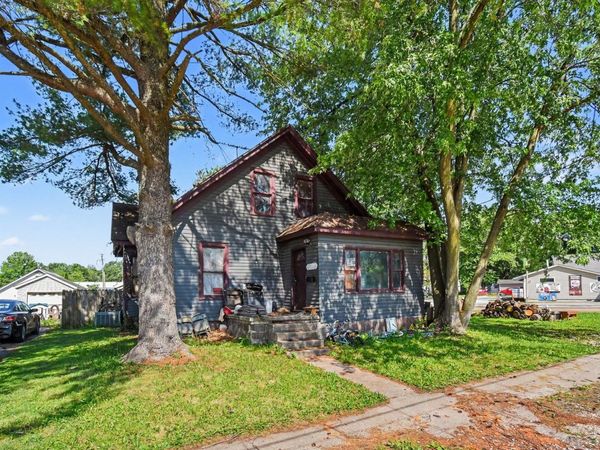 402 S Lafayette Street , Jerseyville, IL 62052
