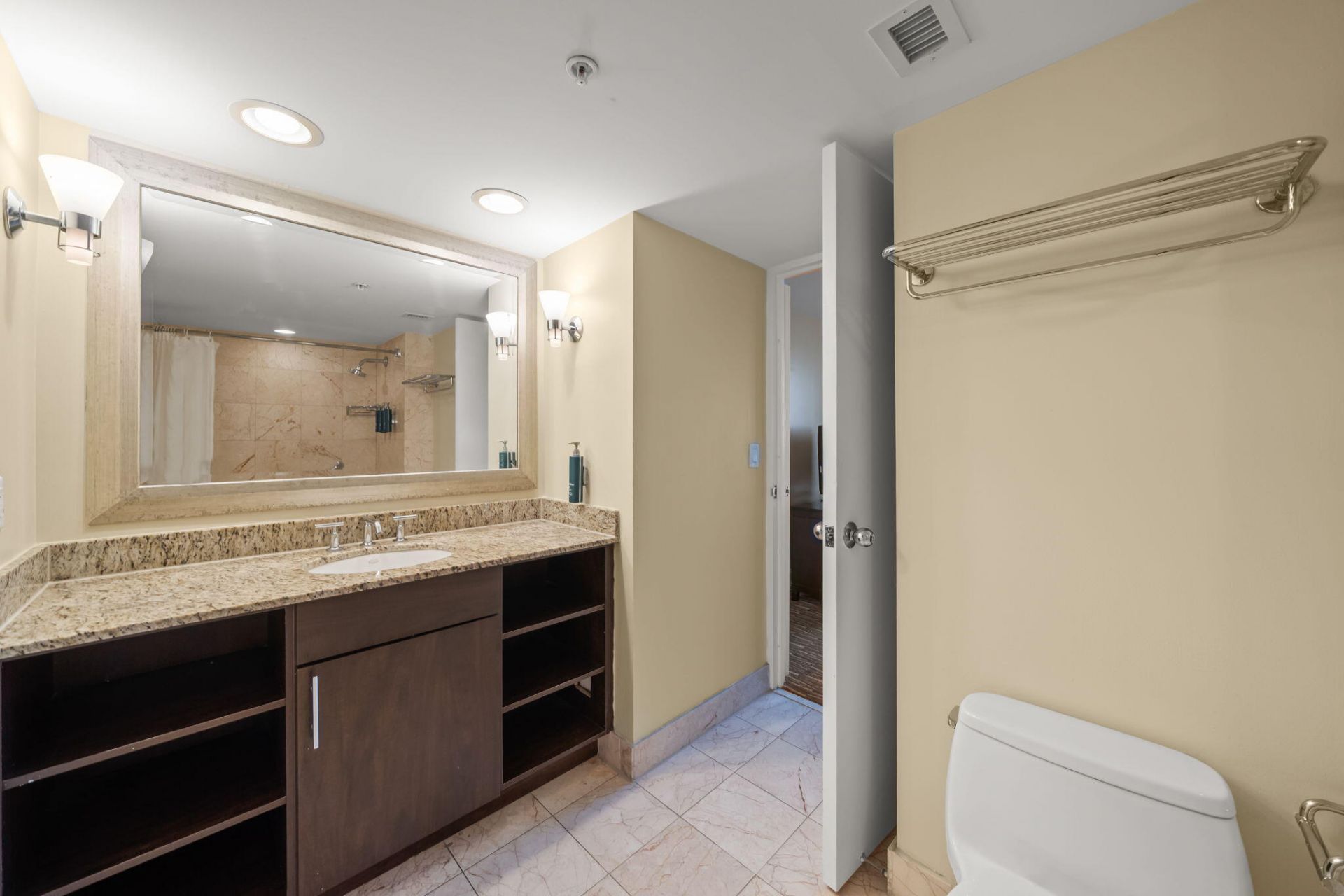 2670 E Sunrise Boulevard, Unit 1109, Fort Lauderdale, FL 33304 Photo
