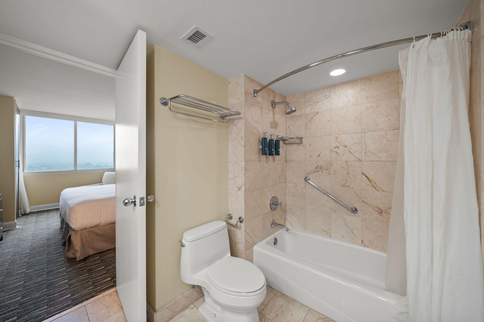2670 E Sunrise Boulevard, Unit 1109, Fort Lauderdale, FL 33304 Photo