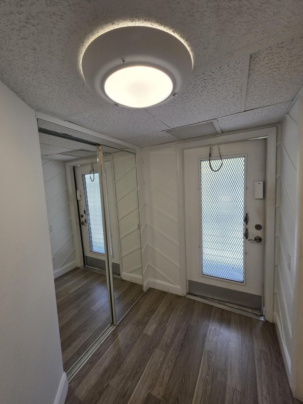9081 Lime Bay Boulevard, Unit 211, Tamarac, FL 33321 Photo