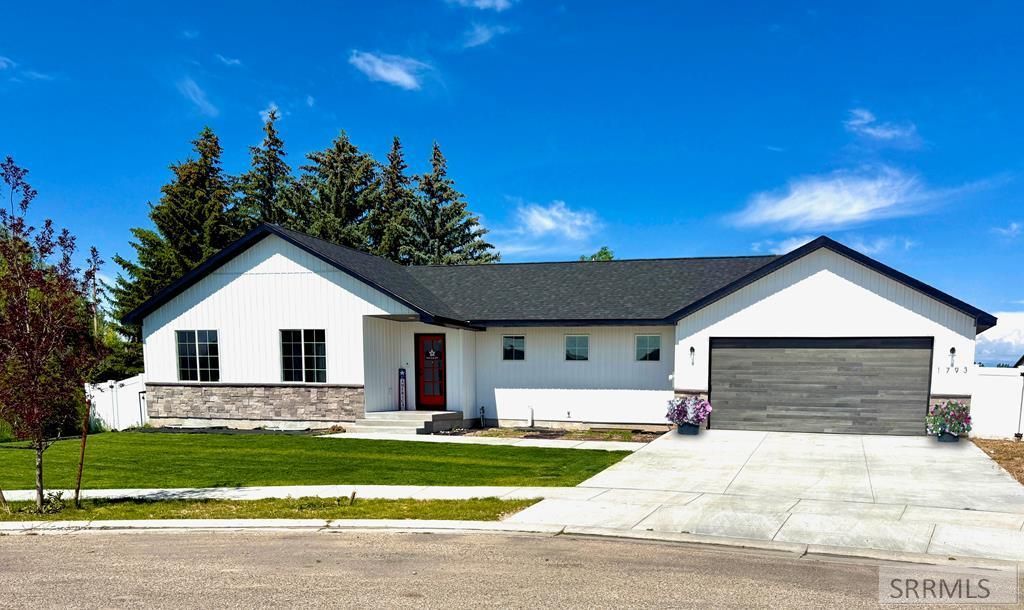 1793 N Iver Street, Idaho Falls, ID 83401 Main Photo