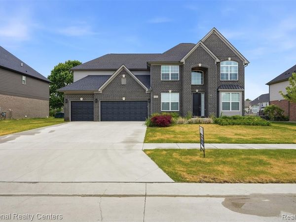 1283 Bloomingdale Drive , Troy, MI 48085