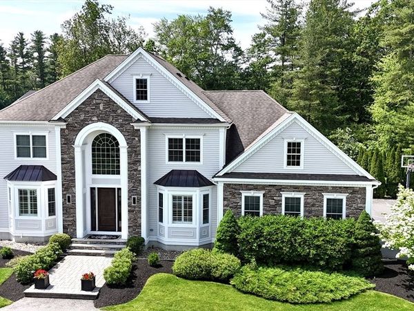 6 Little Meadow Way, North Reading, MA 01864
