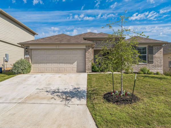 821 Bahia PL , Seguin, TX 78155