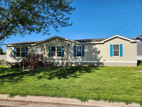1600 W 8th St, Ashland, WI 54806