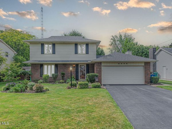 6435 Antoinette Lane , Maumee, OH 43537