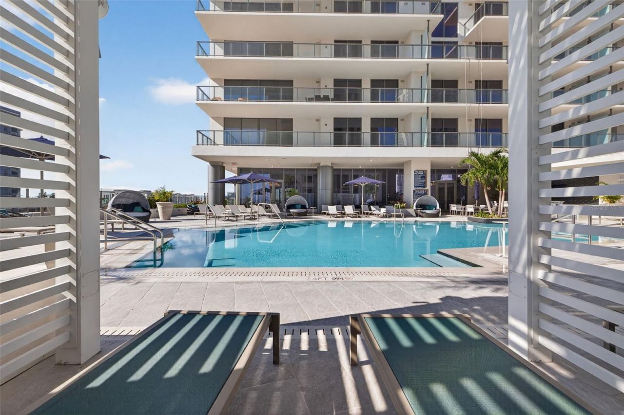 275 1st Ave S, Unit 2706, Saint Petersburg, FL 33701 Photo