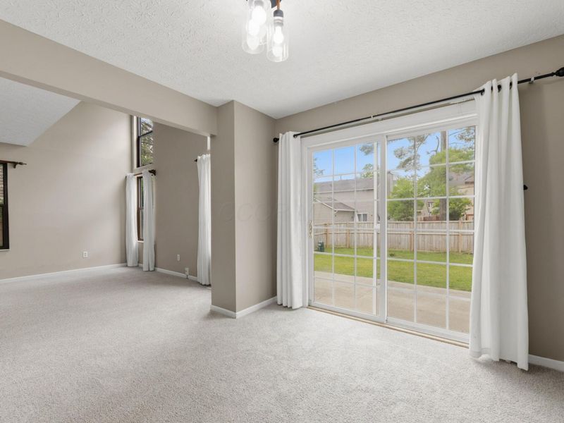 1811 Weather Stone Lane , Columbus, OH 43235 Photo 9