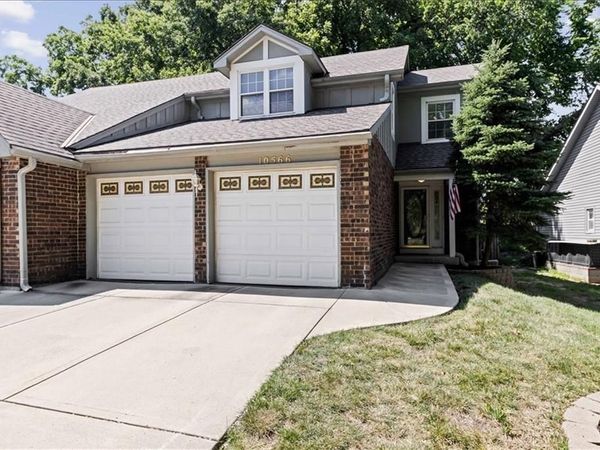 10566 Long Street, Overland Park, KS 66215