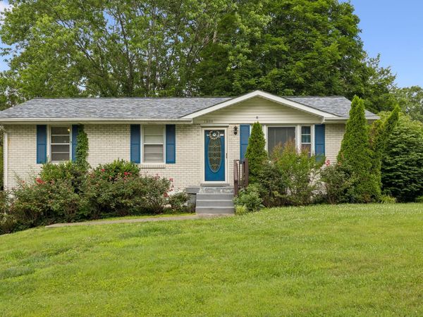 1008 Mayes Dr, Greenbrier, TN 37073