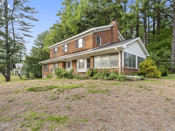 193 Pine Ridge Drive, Guilderland, NY 12084