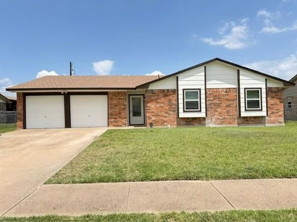 5905 Dan DR , Killeen, TX 76543