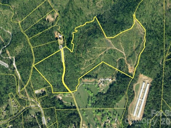 2148 White Springs Lane , Lenoir, NC 28645
