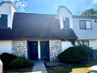 218 Pointe Circle  Coram, NY 11727