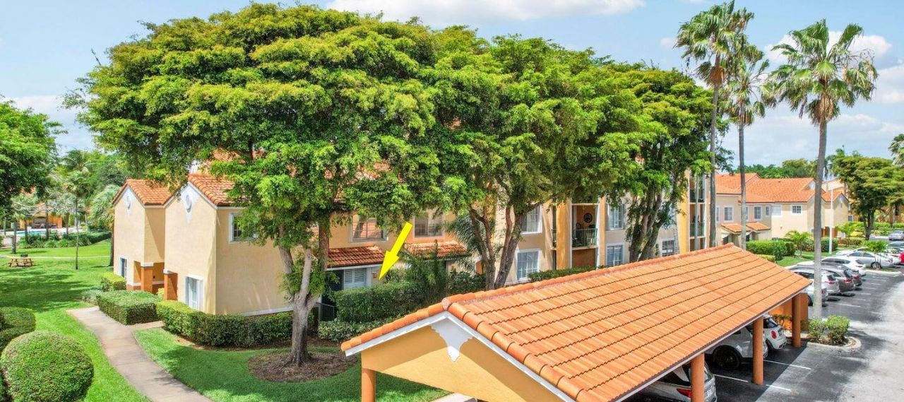 127 Yacht Club Way, Unit 101, Hypoluxo, FL 33462 Photo