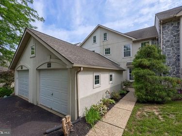 805 TANGLEGATE PLACE , MILLERSVILLE, PA 17551