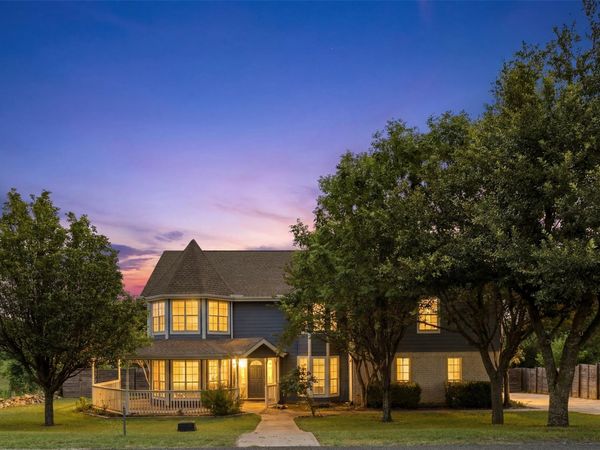 115 Clarks Grove LN, Hutto, TX 78634